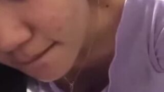 คลิปหลุดทางบ้าน แม่สาวขี้เงี่ยนจับกระดอโม๊คให้จนเสียวแล้วค่อยโดนจับแหกหีกระแทกรัวๆก่อน ต่อด้วยขึ้นขย่มบดควยรัวๆจนร้องครางออกมาอย่างเสียว